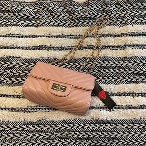 NWT Ustyle quilted pink triangle mini purse crossbody and handbang